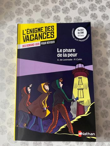 Livre Roman-jeux L’énigme des vacances Le phare de la peur
