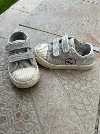 Chaussures toile T25