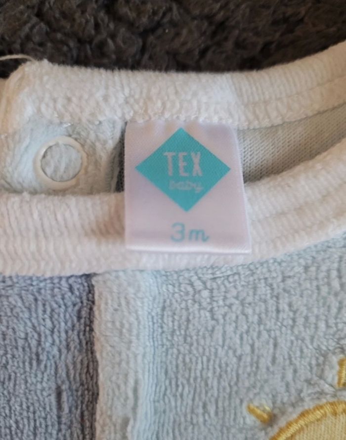 Lot de 3 pyjamas velours 3 mois - photo numéro 8