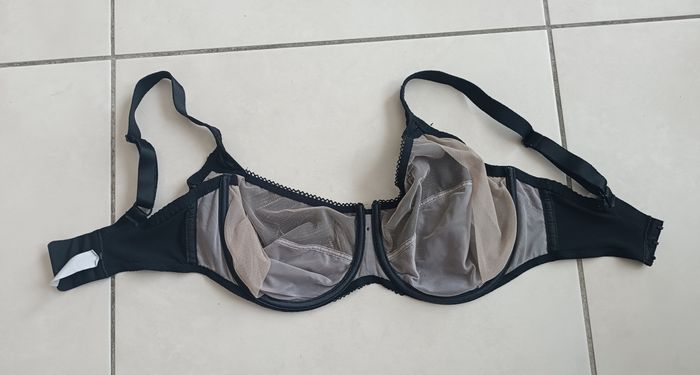 Soutien-gorge - photo numéro 3