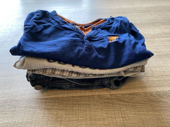 Lot 5 vêtements 2 ans