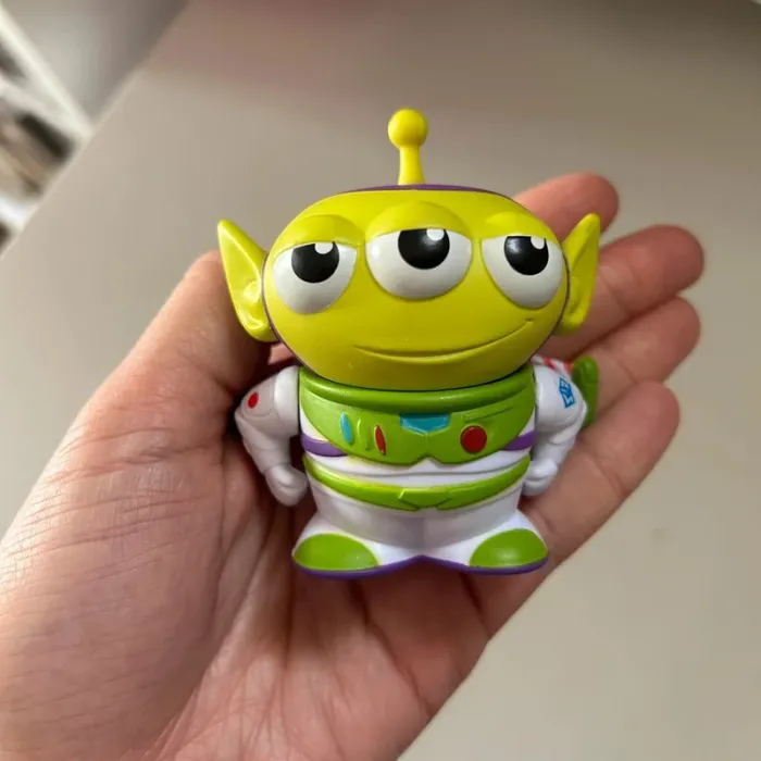 Figurine disney alien toy story buzz l'éclair