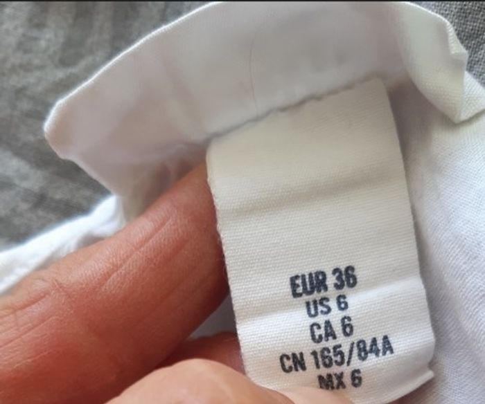 Blouse H&M LOGG, taille 36, blanche. - photo numéro 3