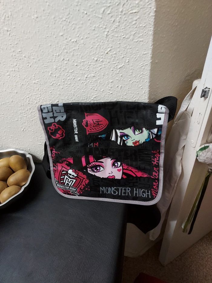 Lot de 8 articles Monster High fille - photo numéro 13