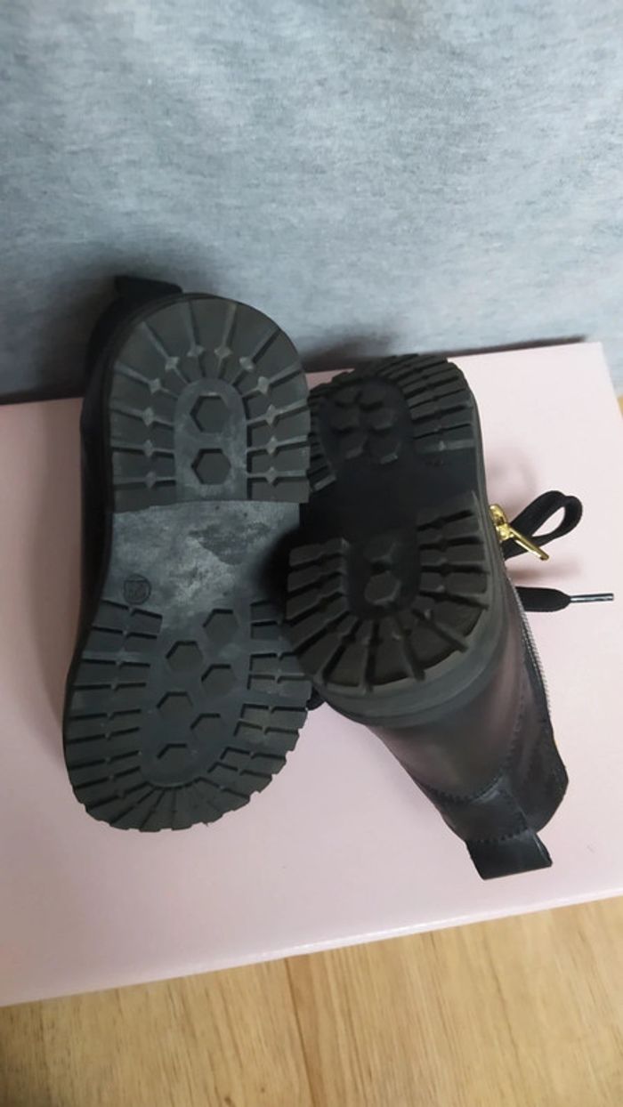 Bottillons noirs - photo numéro 5