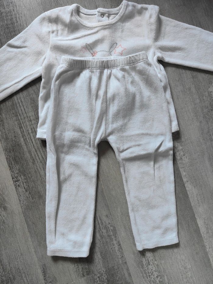 Pyjama velours doux 🐰 18m - photo numéro 4