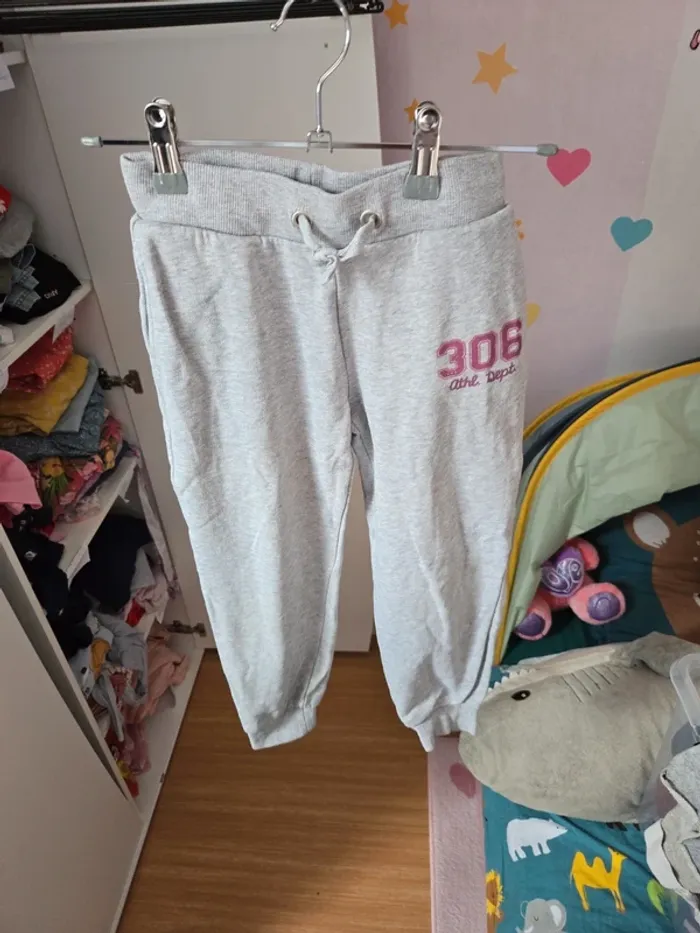 Jogging taille 8 ans