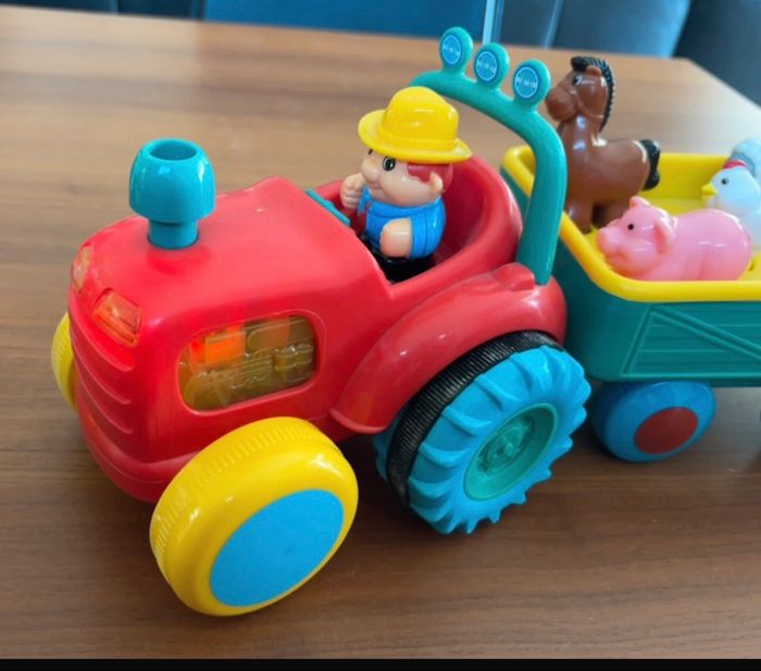 Tracteur de la ferme - photo numéro 2