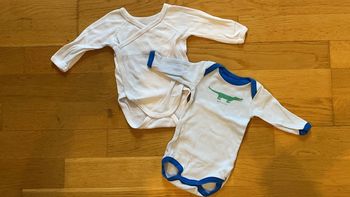 Lot Bodies bleu et blanc 1 mois manches longues petit bateau