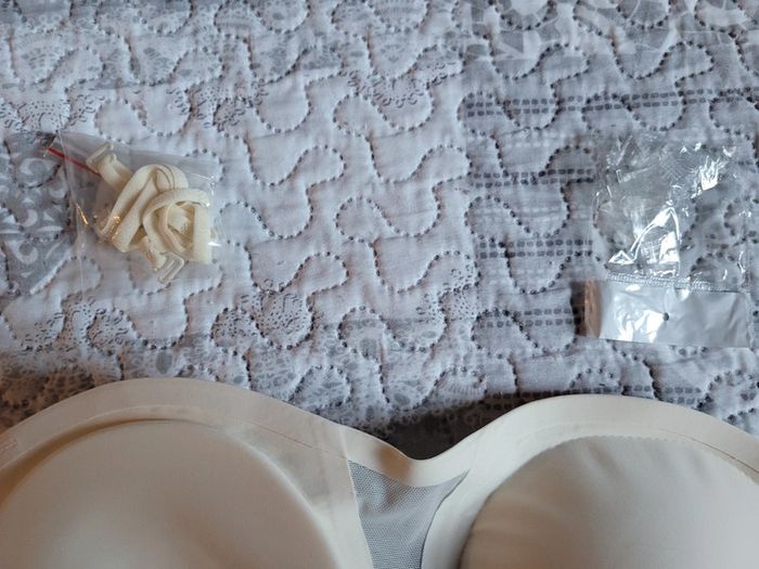 Soutien gorge bretelle amovibles - photo numéro 2