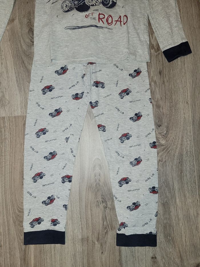 Pyjama - photo numéro 3