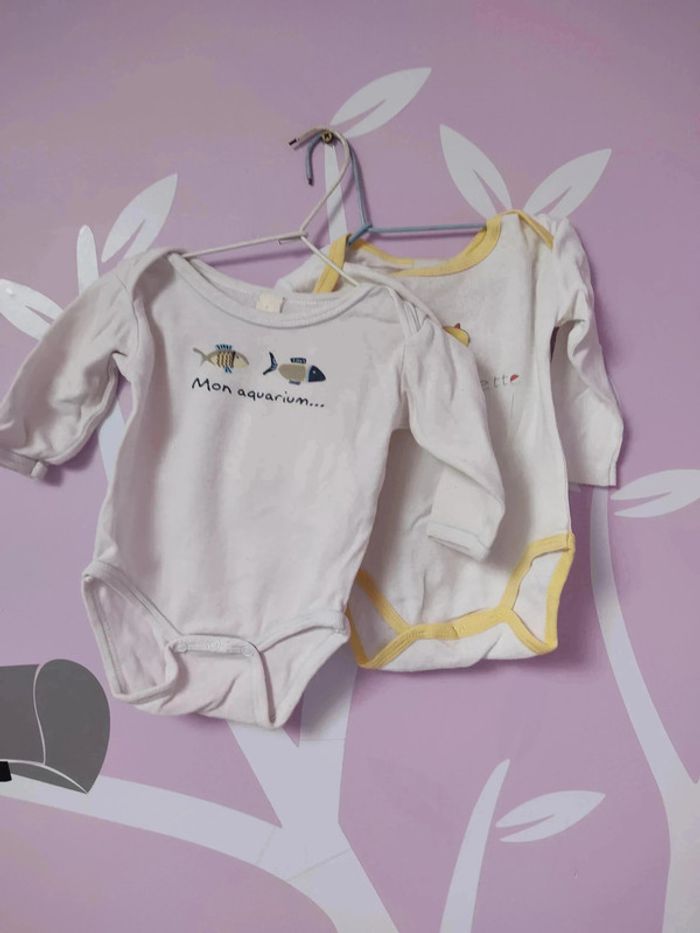 Lot de 4 body manches longues, taille 6 mois - photo numéro 4