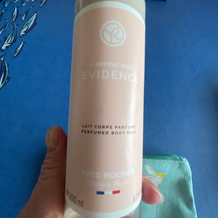Lait corps Yves rocher et trousse - photo numéro 2
