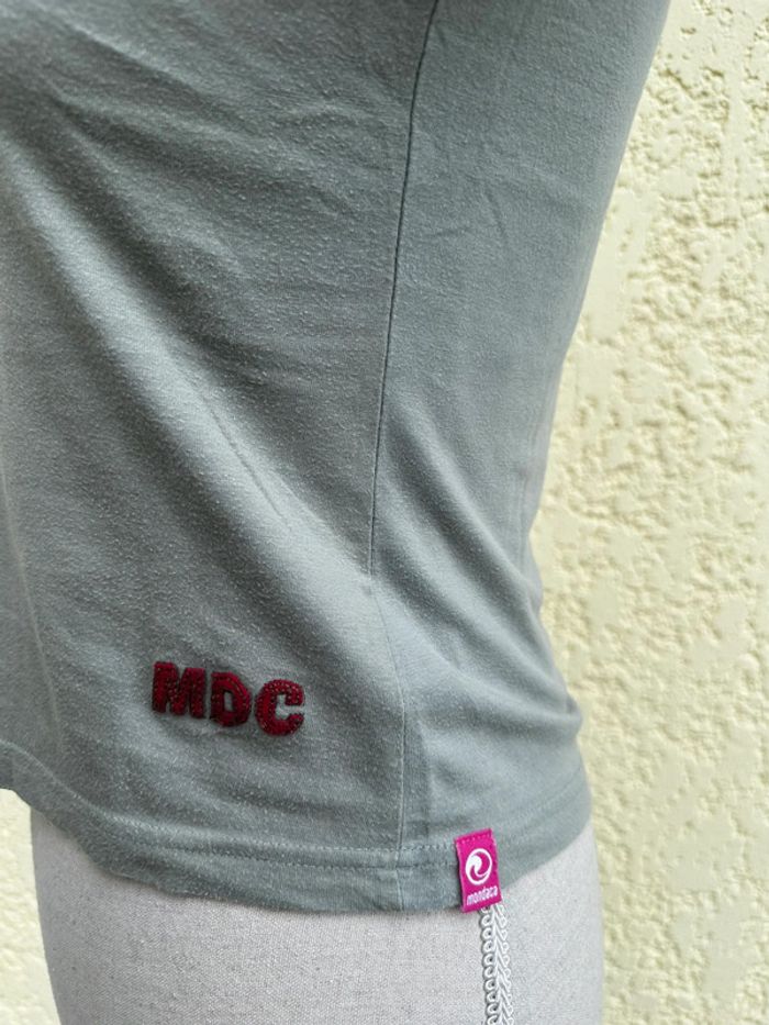 🌿 T-shirt kaki enfant 12 ans – Mondaca – Motif poupée & spirales - photo numéro 4