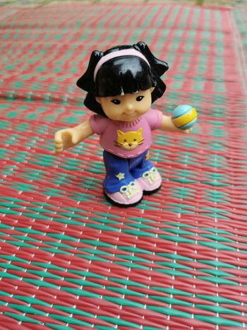 Figurine Sonya Lee petite poupée