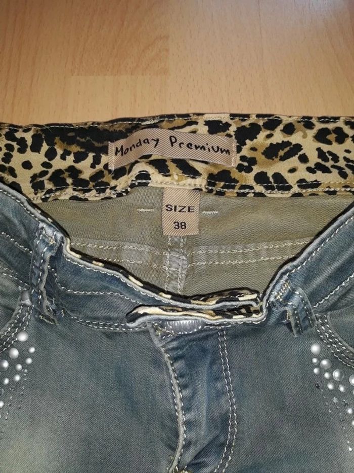 🎀 Pantalon Jean neuf taille 38 - photo numéro 5