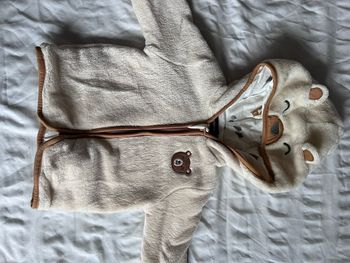 Veste à capuche ours, taille 9 mois