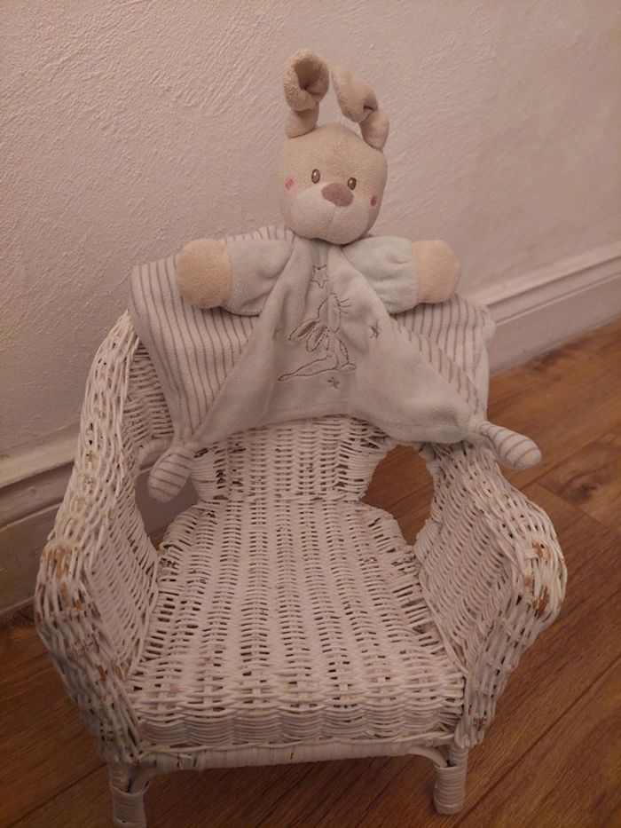 Doudou lapin gris rayé étoiles Nicotoy
