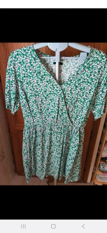 Robe kiabi verte taille 42-44