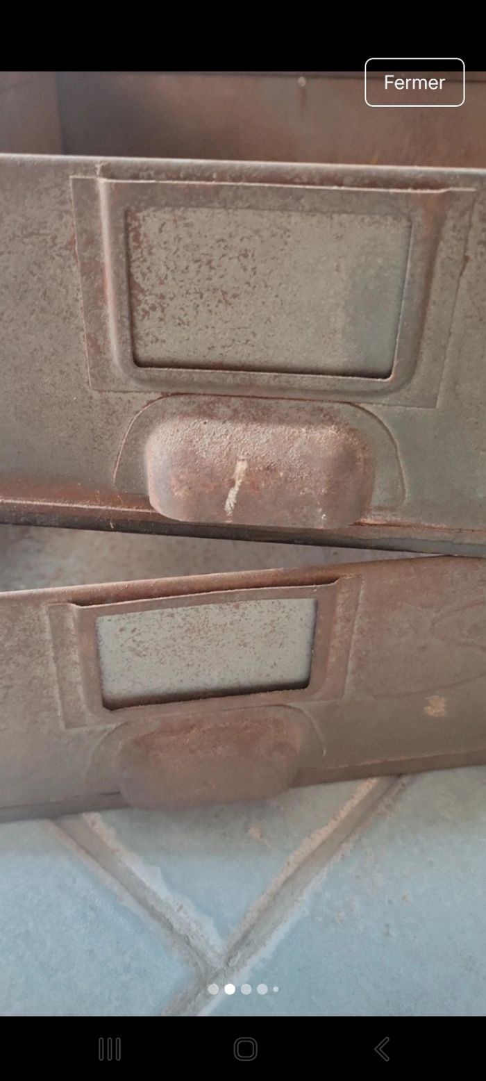 2  casiers anciens métal rouillé - photo numéro 2