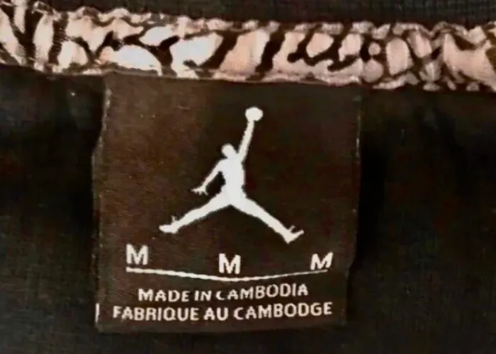 Pull nike air Jordan noire rouge imprimer taille M - photo numéro 3