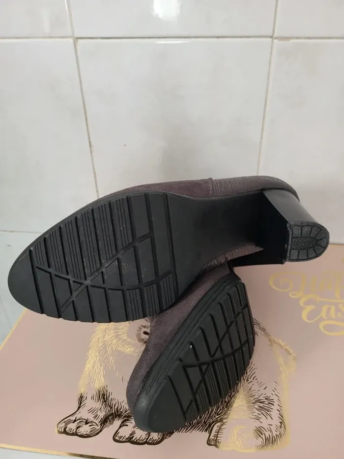 Chaussures femme t 40 - photo numéro 4