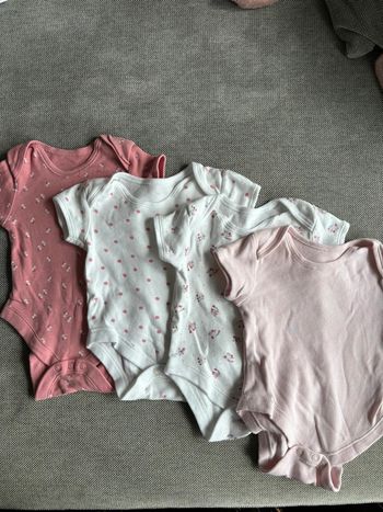 Lot de 4 bodies Primark