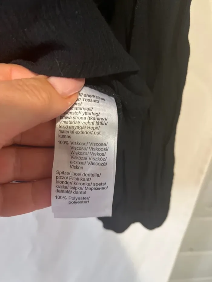 blouse noire - photo numéro 6