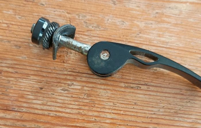 Vis MBK pour selle de vélo - photo numéro 2
