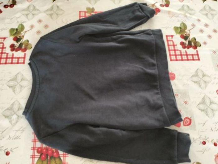 Pull noir kiabi (5 ans) 108-113 cm 60% coton 40% polyester - photo numéro 5