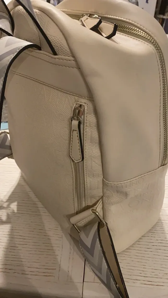 sac à dos beige Valentino by Mario Valentino - photo numéro 4