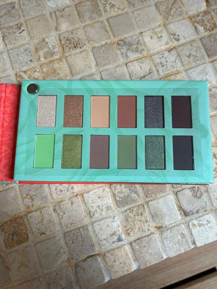 Palette maquillage - photo numéro 2