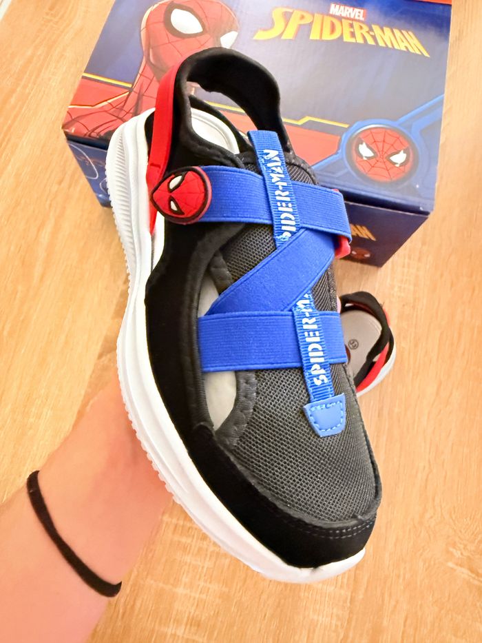 Basket, ouverte, Spiderman - photo numéro 2