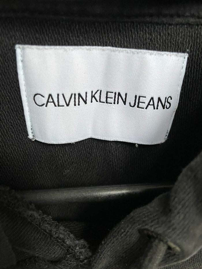 Sweat calvin Klein - photo numéro 4