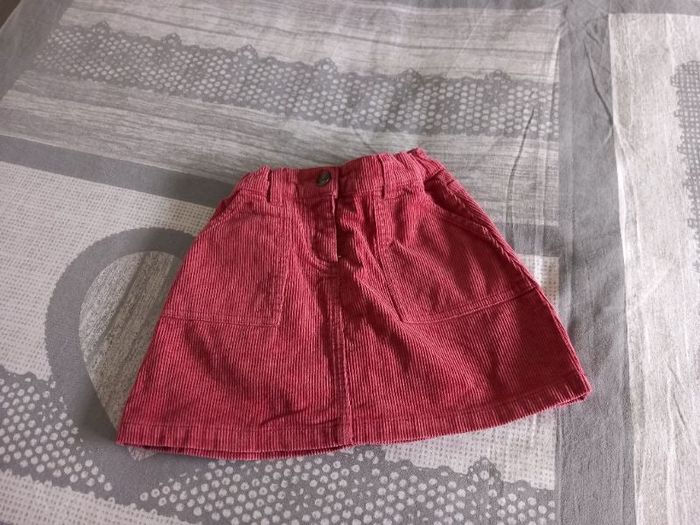 Vends jupe velours courte