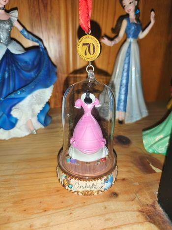 Ornement robe rose Cendrillon 