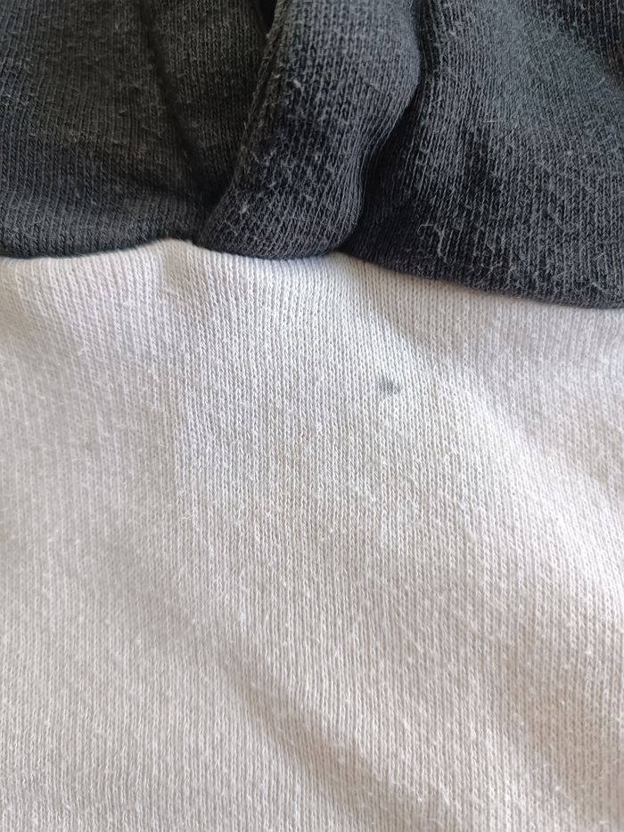 Pull capuche Zara Mickey - photo numéro 3
