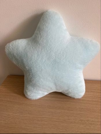 Coussin peluche étoile