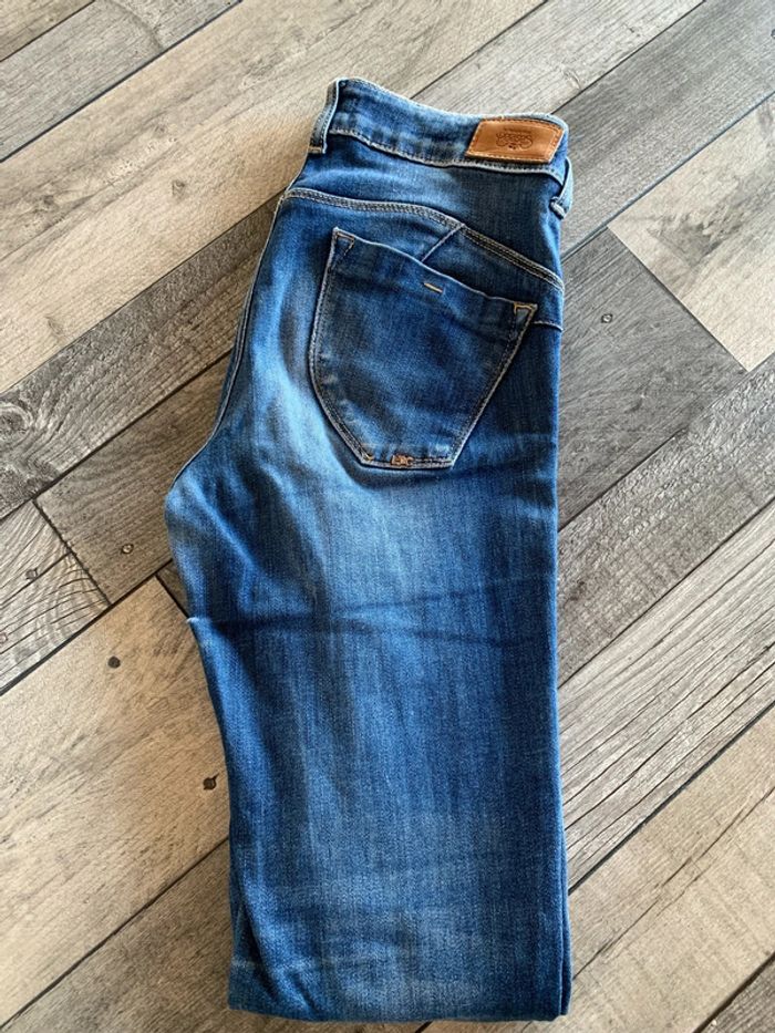 Jeans trouée 👖 - photo numéro 8
