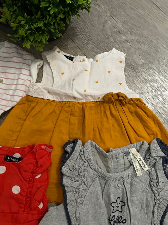 Robe 1 mois - photo numéro 3