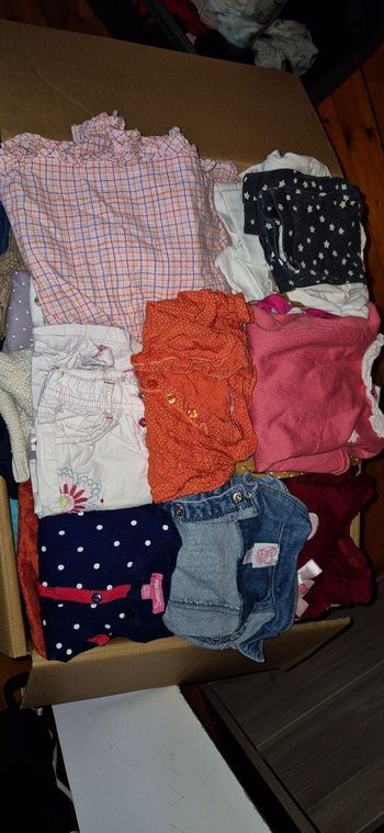 Vend carton vêtement fille 6 mois