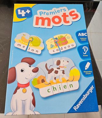 Jeu éducatif "Premiers mots"