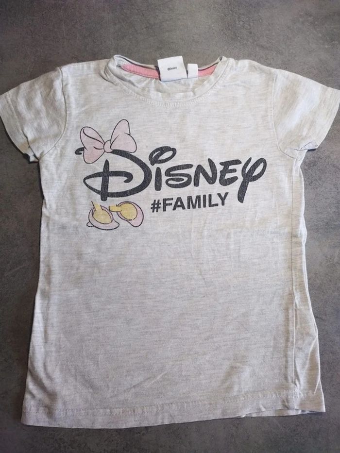Tee-shirt Disney 5 ans - photo numéro 2