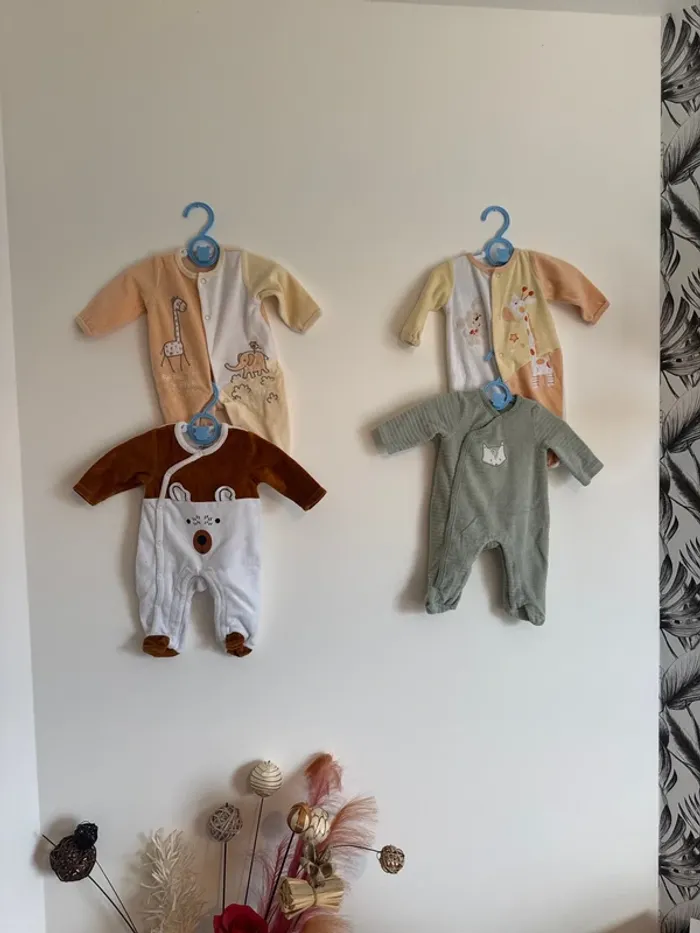 Lot de 4 pyjamas, 1 mois hiver