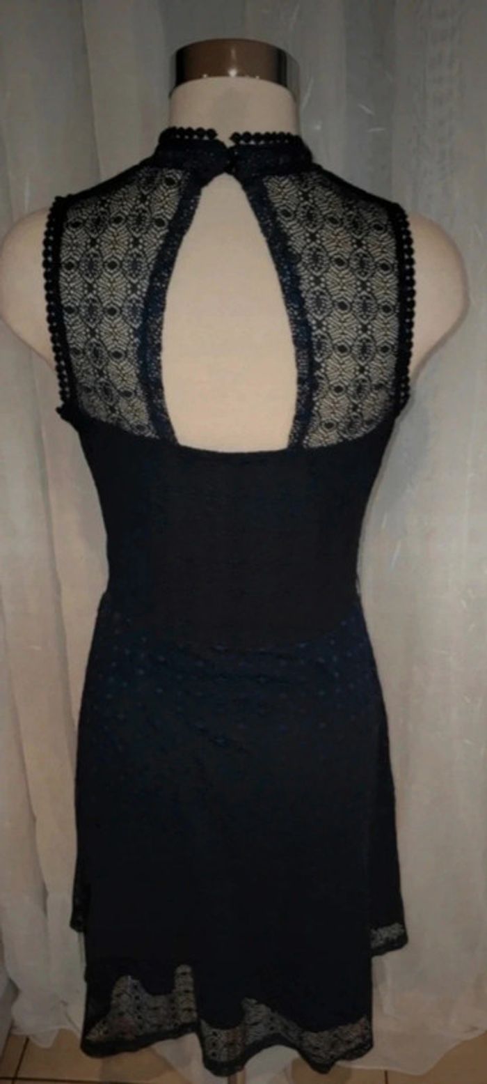 Robe dentelle dos nu 40 - photo numéro 5