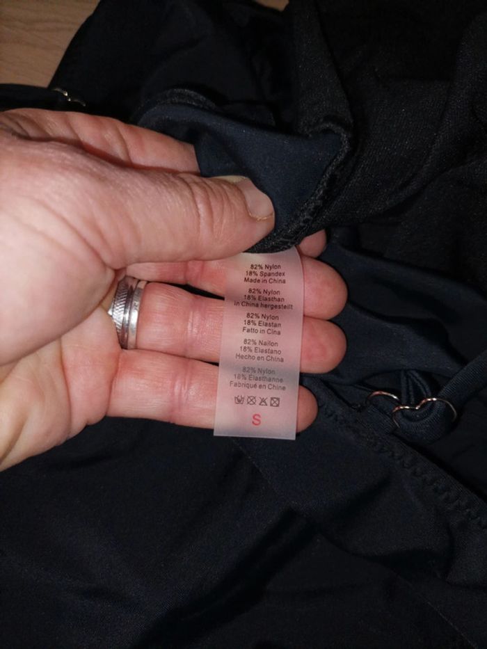 Maillot de bain neuf - photo numéro 6