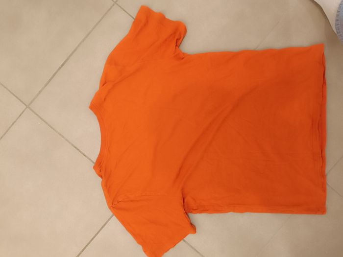 T-shirt nike très bon état général - photo numéro 2