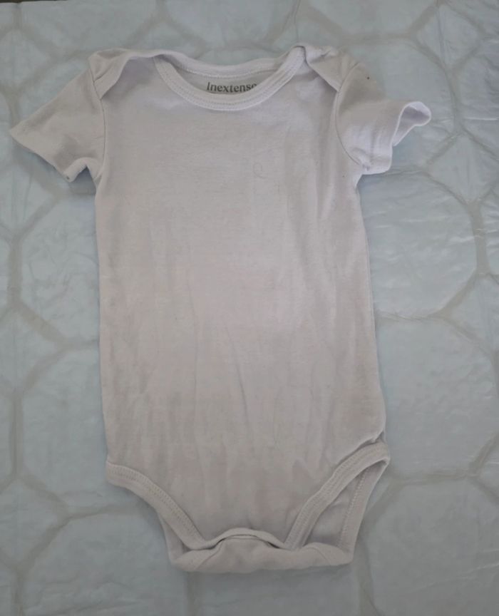 Lot 3 Bodys Bébé Blancs In Extenso Manches Courtes - 12 Mois - photo numéro 4