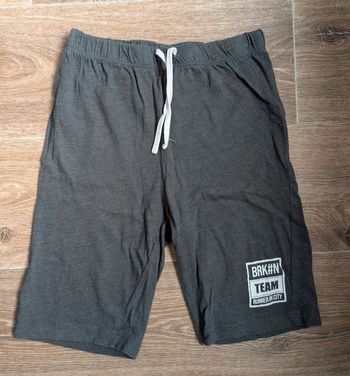 Bermuda gris taille 6 ans tissaia