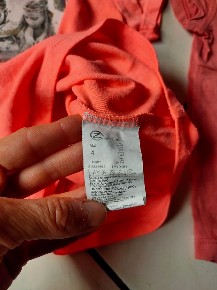 Lot vêtements taille 4 ans - photo numéro 4